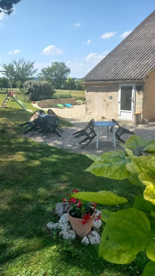 Le Calme A La Campagne Apartment Besson Exterior photo