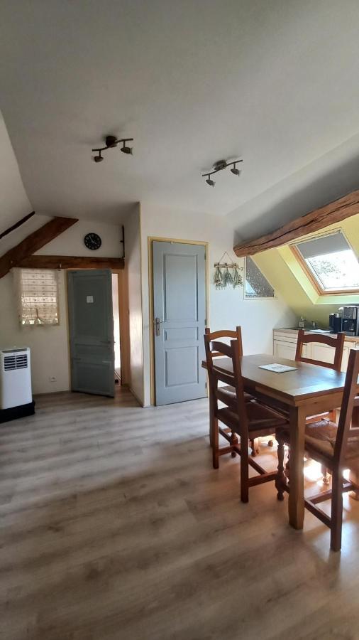 Le Calme A La Campagne Apartment Besson Exterior photo