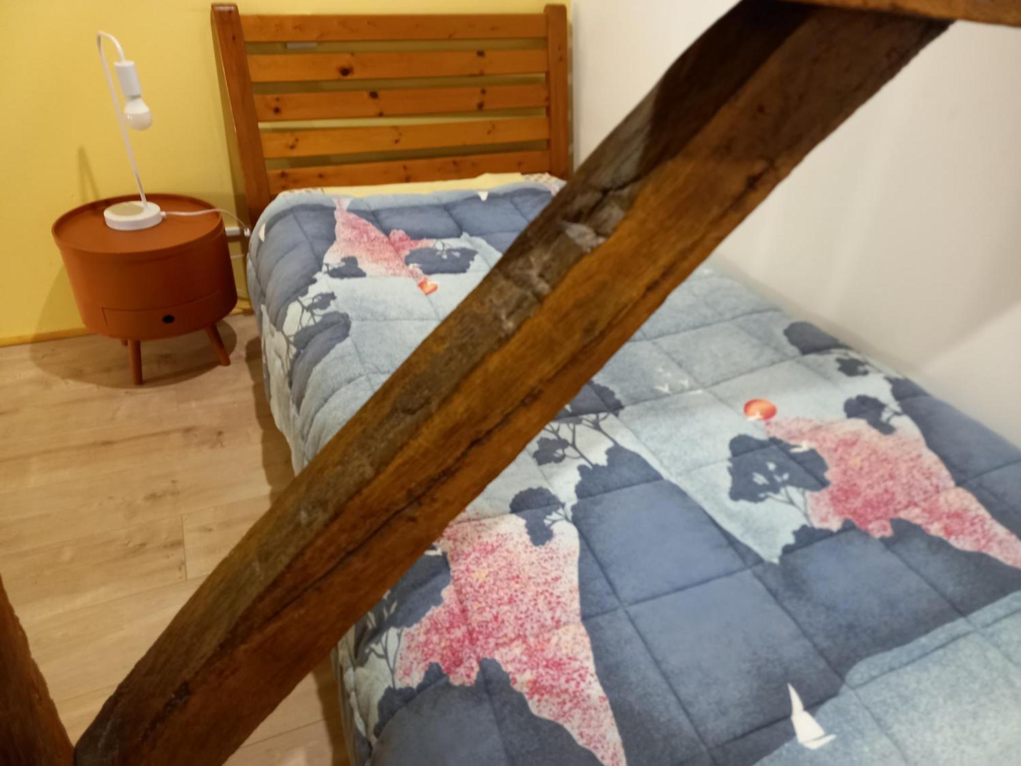 Le Calme A La Campagne Apartment Besson Room photo